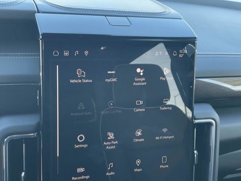 New 2026 GMC Yukon XL Elevation w/ Elevation Premium Package image 13