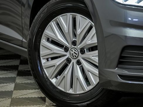 Used 2019 Volkswagen Jetta S w/ Driver Assistance Package FWD image 3