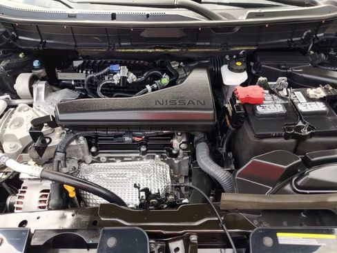 Used 2017 Nissan Rogue SL w/ SL Premium Package image 42