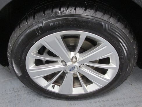 Used 2019 Ford Explorer Limited w/ Class III Trailer Tow Package image 14