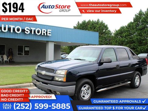 Used 2004 Chevrolet Avalanche 1500 2WD image 2