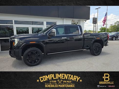 New 2026 GMC Sierra 2500 Denali Ultimate w/ LPO, Black Badging Package AWD/4WD image 1