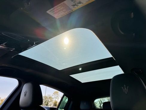 Used 2023 Maserati Grecale Modena image 28