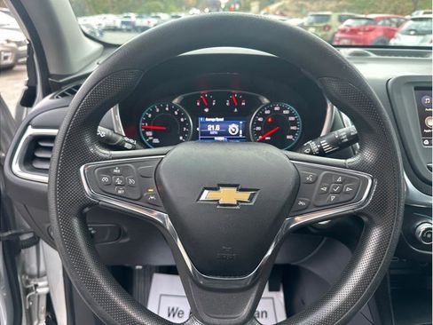 Used 2021 Chevrolet Equinox LT image 17