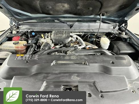 Used 2011 GMC Sierra 2500 Denali w/ Suspension Package, Off-Road AWD/4WD image 33
