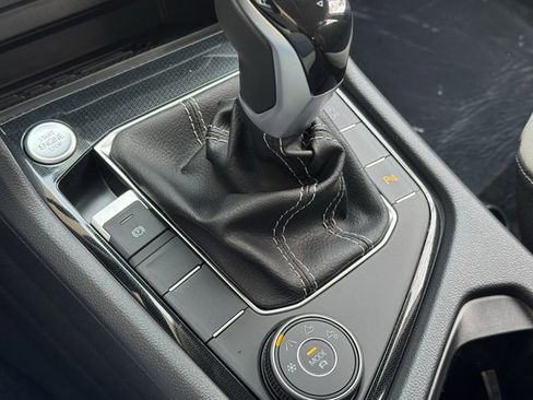 New 2026 Volkswagen Taos SE AWD/4WD image 22