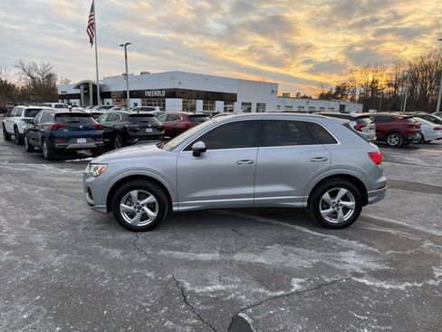 Used 2021 Audi Q3 2.0T Premium Plus w/ Premium Plus Package image 2