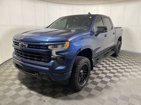 Used 2023 Chevrolet Silverado 1500 RST w/ Protection Package AWD/4WD image 4