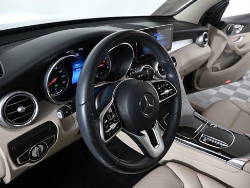 Certified 2022 Mercedes-Benz GLC 300 image 6