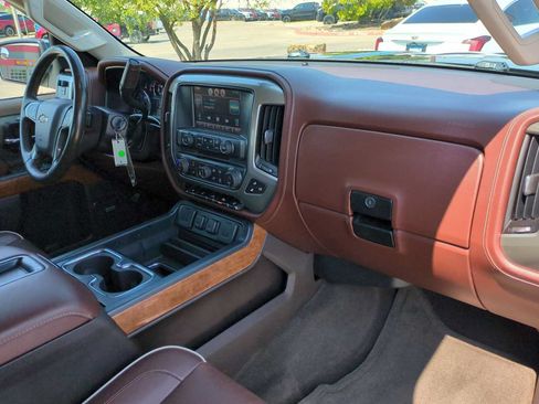 Used 2014 Chevrolet Silverado 1500 High Country w/ High Country Premium Package AWD/4WD image 28