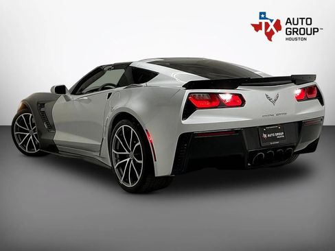 Used 2017 Chevrolet Corvette Grand Sport RWD image 3