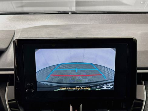 Used 2025 Toyota Corolla LE FWD image 21