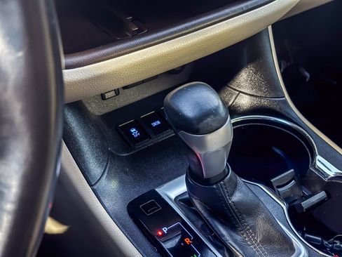 Certified 2017 Toyota Highlander XLE image 24