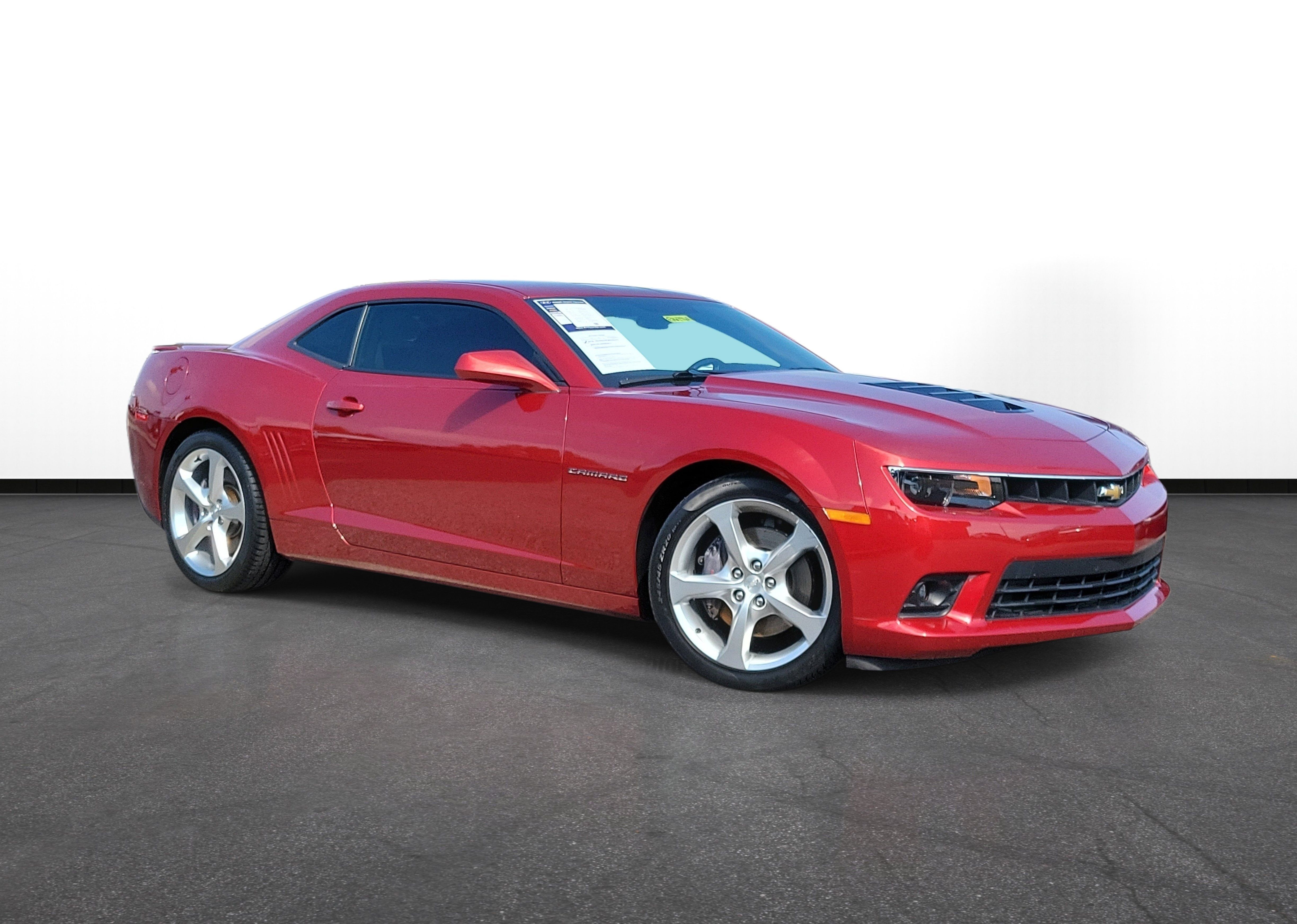 Used 2015 Chevrolet Camaro SS w/ RS Package RWD image 1