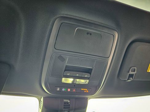 New 2026 GMC Acadia Elevation image 30