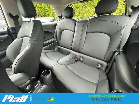 Used 2024 MINI Cooper SE FWD image 30