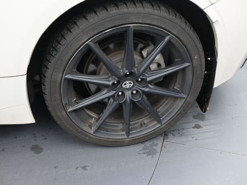 Certified 2024 Toyota GR86 Premium image 19