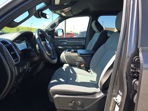 Used 2022 RAM 1500 Big Horn AWD/4WD image 11