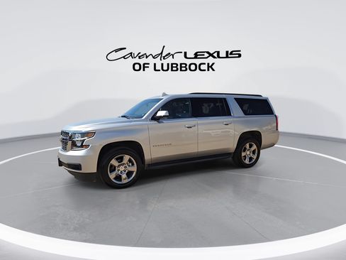 Used 2020 Chevrolet Suburban LT w/ Max Trailering Package RWD image 5