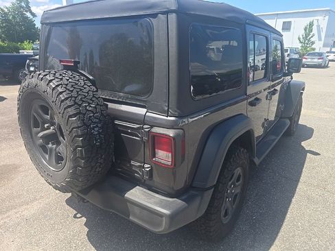 Used 2021 Jeep Wrangler Unlimited Sport AWD/4WD image 5