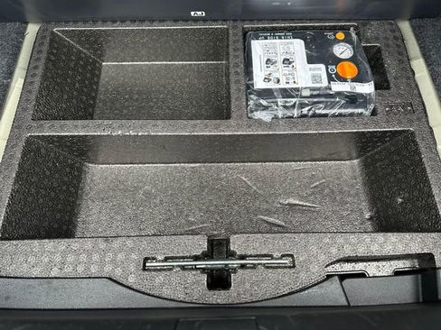 Used 2021 Honda Insight Touring image 14