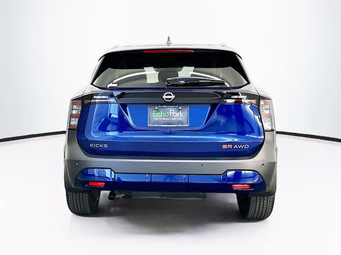 Used 2025 Nissan Kicks SR AWD/4WD image 7