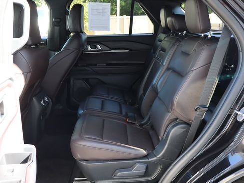 Used 2026 Ford Explorer Platinum AWD/4WD image 10