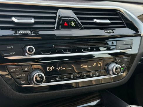 Used 2019 BMW 540i image 21
