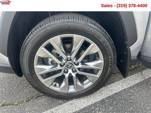 Used 2023 Toyota RAV4 XLE Premium AWD/4WD image 25