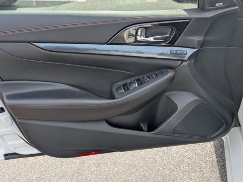 Used 2023 Nissan Maxima SR w/ Sport Mat Group FWD image 12