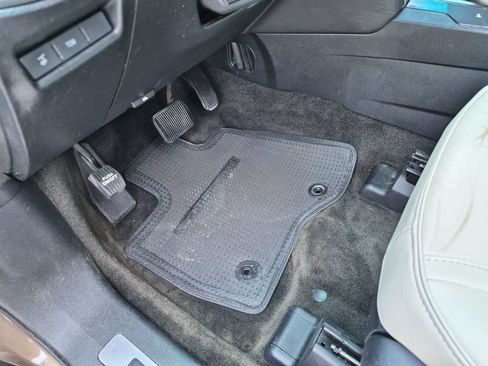 Used 2016 Ford Explorer Platinum AWD/4WD image 22