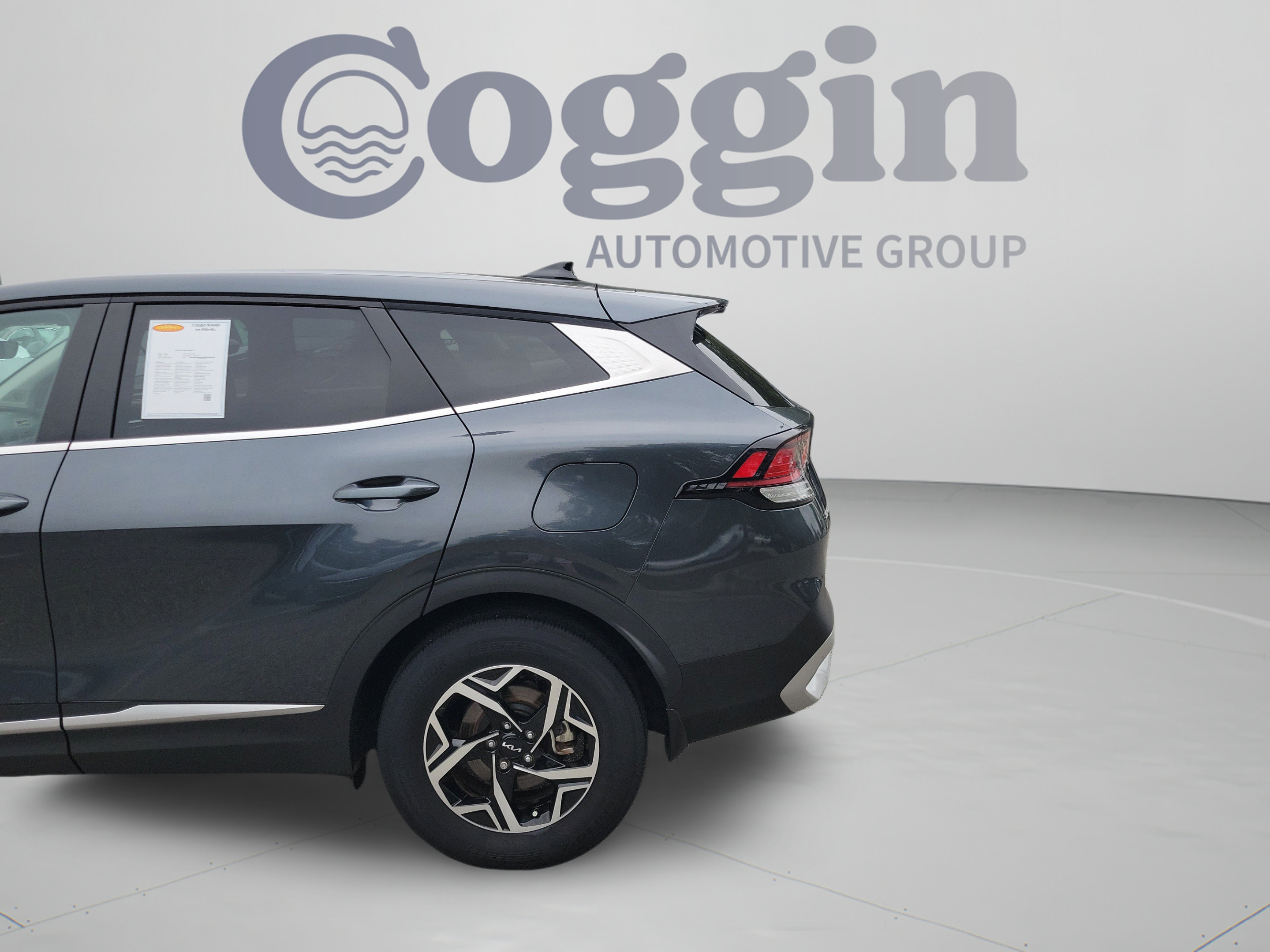 Used 2025 Kia Sportage LX FWD image 29