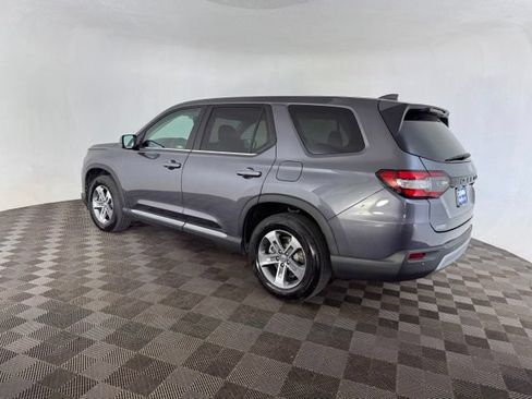 Certified 2024 Honda Pilot EX-L image 5