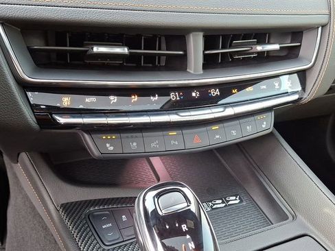 New 2026 Cadillac CT5 V image 12