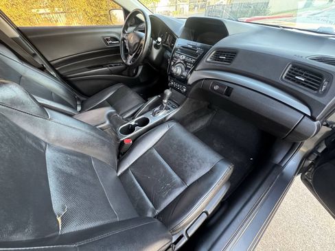 Used 2013 Acura ILX w/ Technology Package FWD image 9