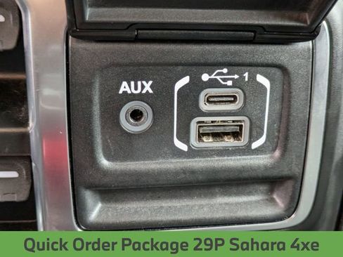 Used 2025 Jeep Wrangler Unlimited Sahara image 26