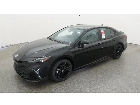 New 2026 Toyota Camry SE FWD image 1