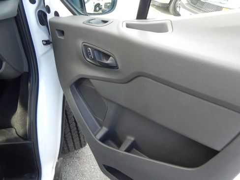 Used 2023 Ford Transit 350 XLT image 22