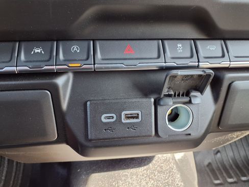 Used 2026 Chevrolet Silverado 1500 W/T w/ WT Value Package RWD image 7