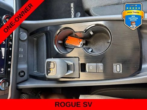 Used 2025 Nissan Rogue SV FWD image 19