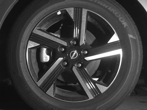 Used 2025 Nissan Sentra SV image 12