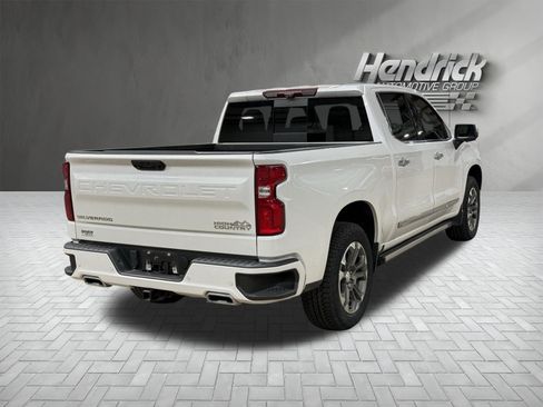 Used 2023 Chevrolet Silverado 1500 High Country w/ Technology Package AWD/4WD image 10