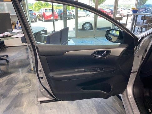 Used 2017 Nissan Sentra S FWD image 13