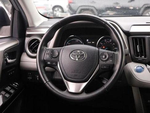 Certified 2018 Toyota RAV4 Limited image 24