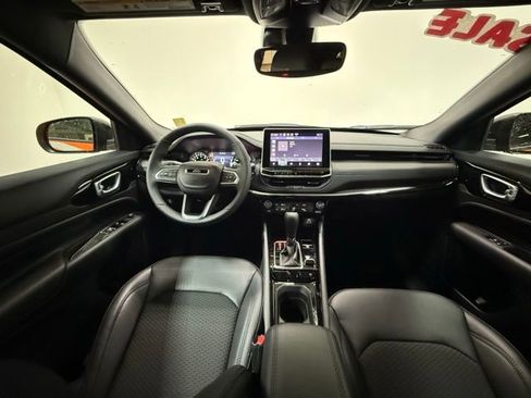 New 2026 Jeep Compass Altitude image 14