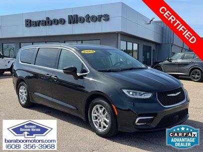 Used 2024 Chrysler Pacifica Touring-L