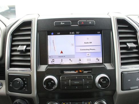 Used 2019 Ford F150 Lariat w/ Equipment Group 502A Luxury AWD/4WD image 15