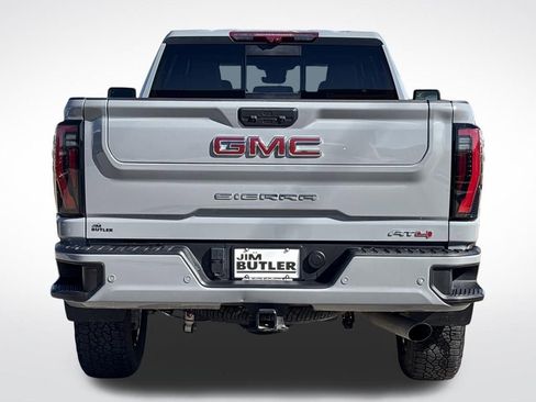 Used 2025 GMC Sierra 2500 AT4 w/ AT4 Premium Plus Package image 6