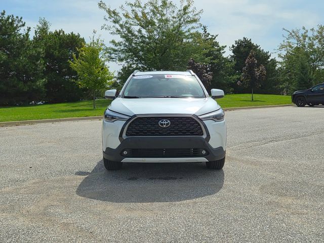 Used 2023 Toyota Corolla Cross XLE w/ Convenience Package AWD/4WD image 2