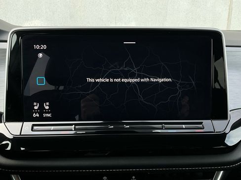 Used 2025 Volkswagen Atlas Cross Sport SE image 32